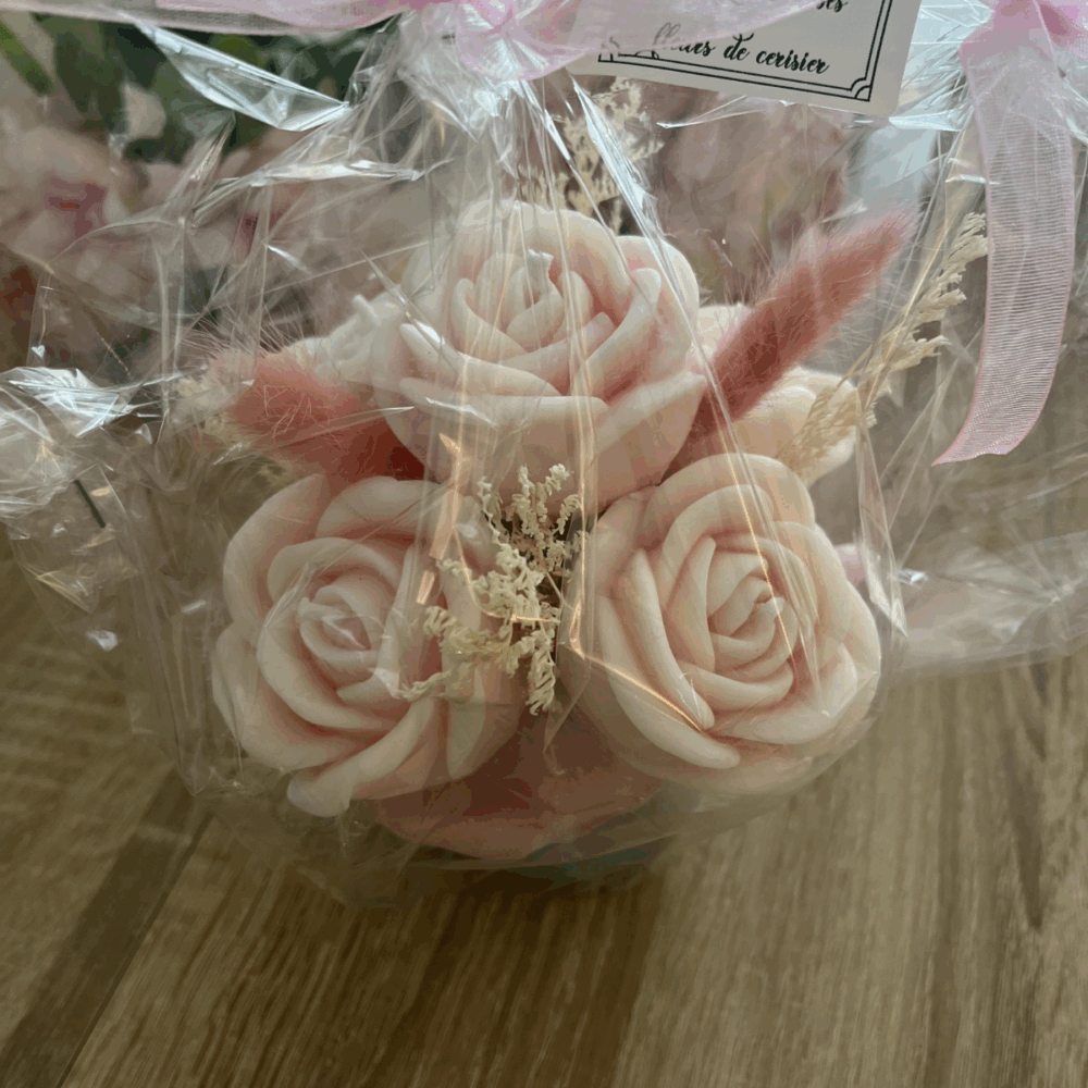 bouquet 5 roses fleur de cerisier parfumé artisanal